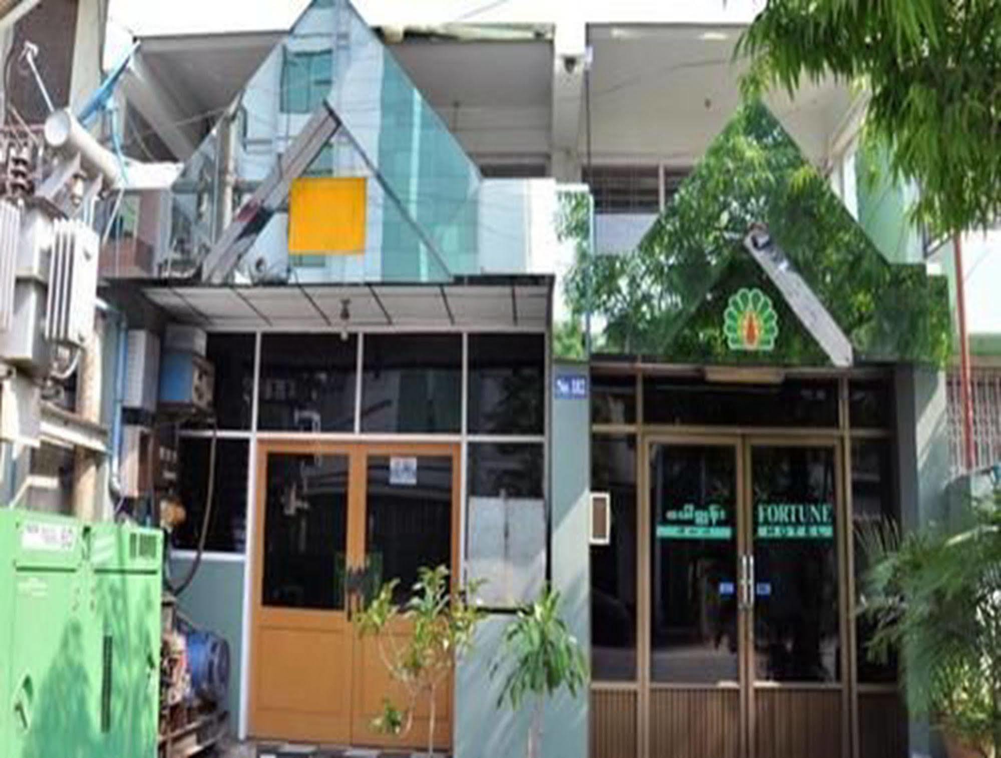 Fortune Hotel Mandalay Exterior foto