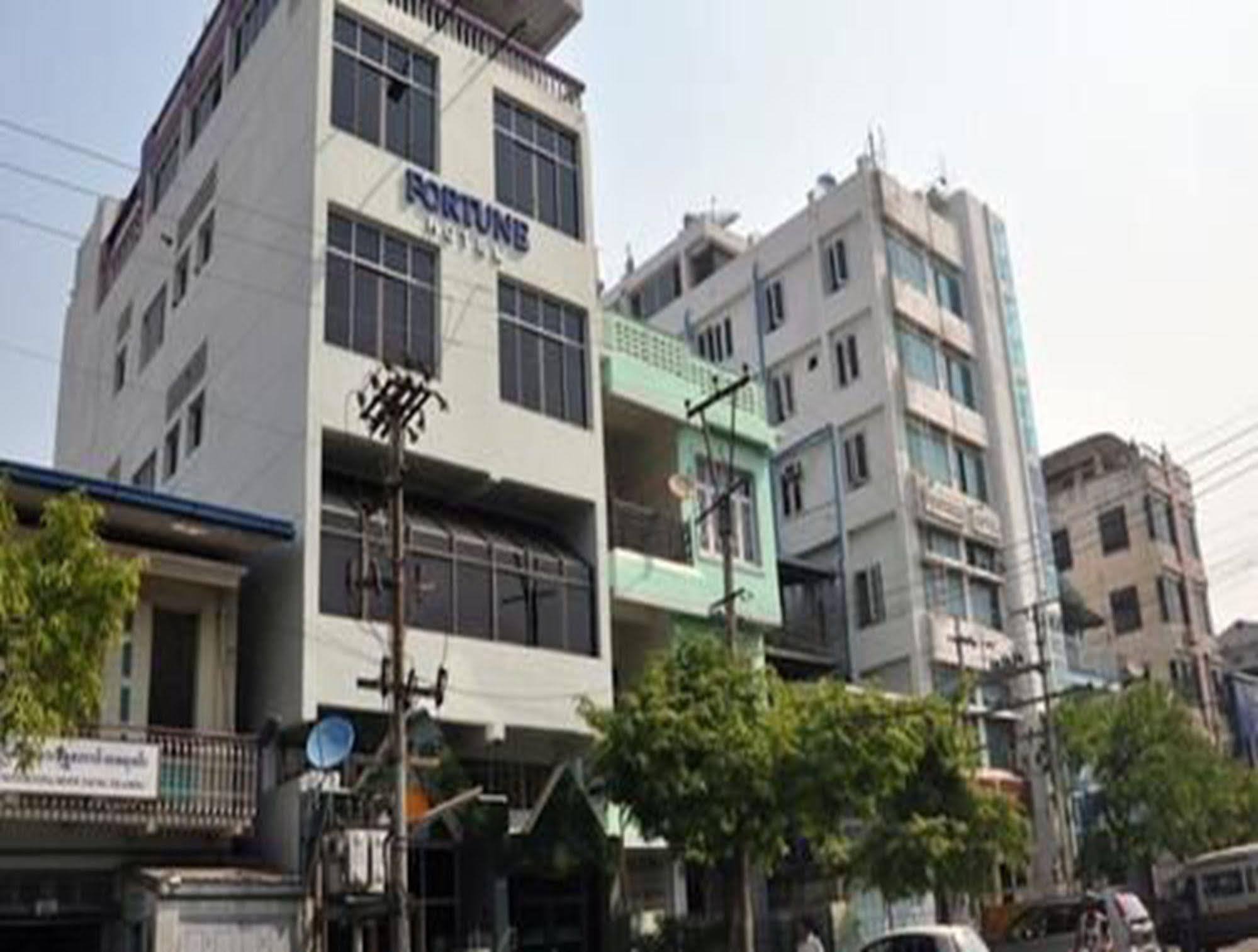Fortune Hotel Mandalay Exterior foto